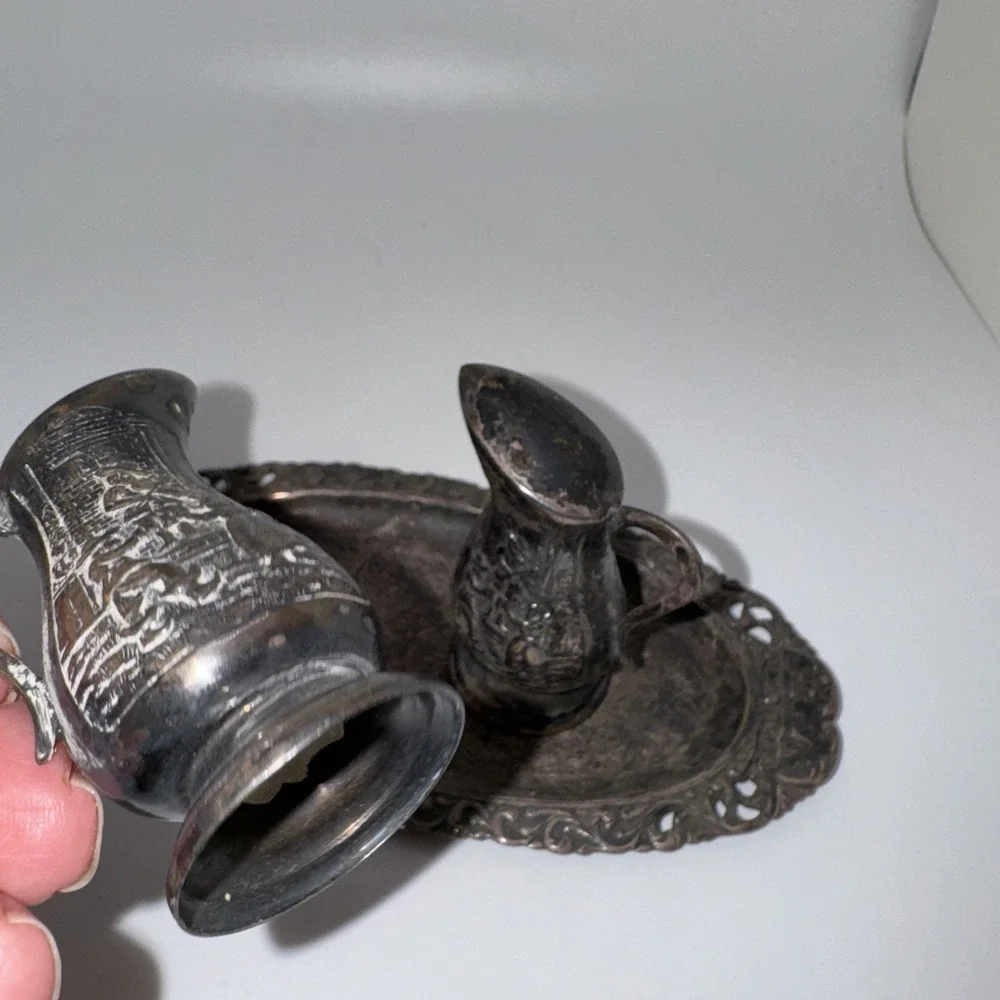 VTG MINIATURE FIDDLE PLAYER / OKTOBERFEST  SILVER PLATE Salt & Pepper  Set